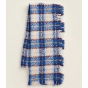 V. FRAAS Plaid Boucle Scarf